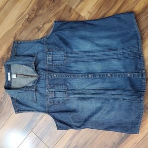 Old Navy size XL Perfect Fit Top in great used condition.